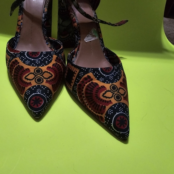 Gianni Bini Heels - Picture 14 of 16